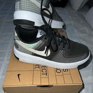 Nike Force 1 Crater